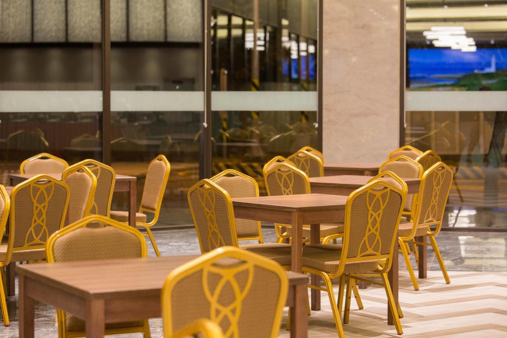 Kaishen Starlight Hotel Taitung Bagian luar foto