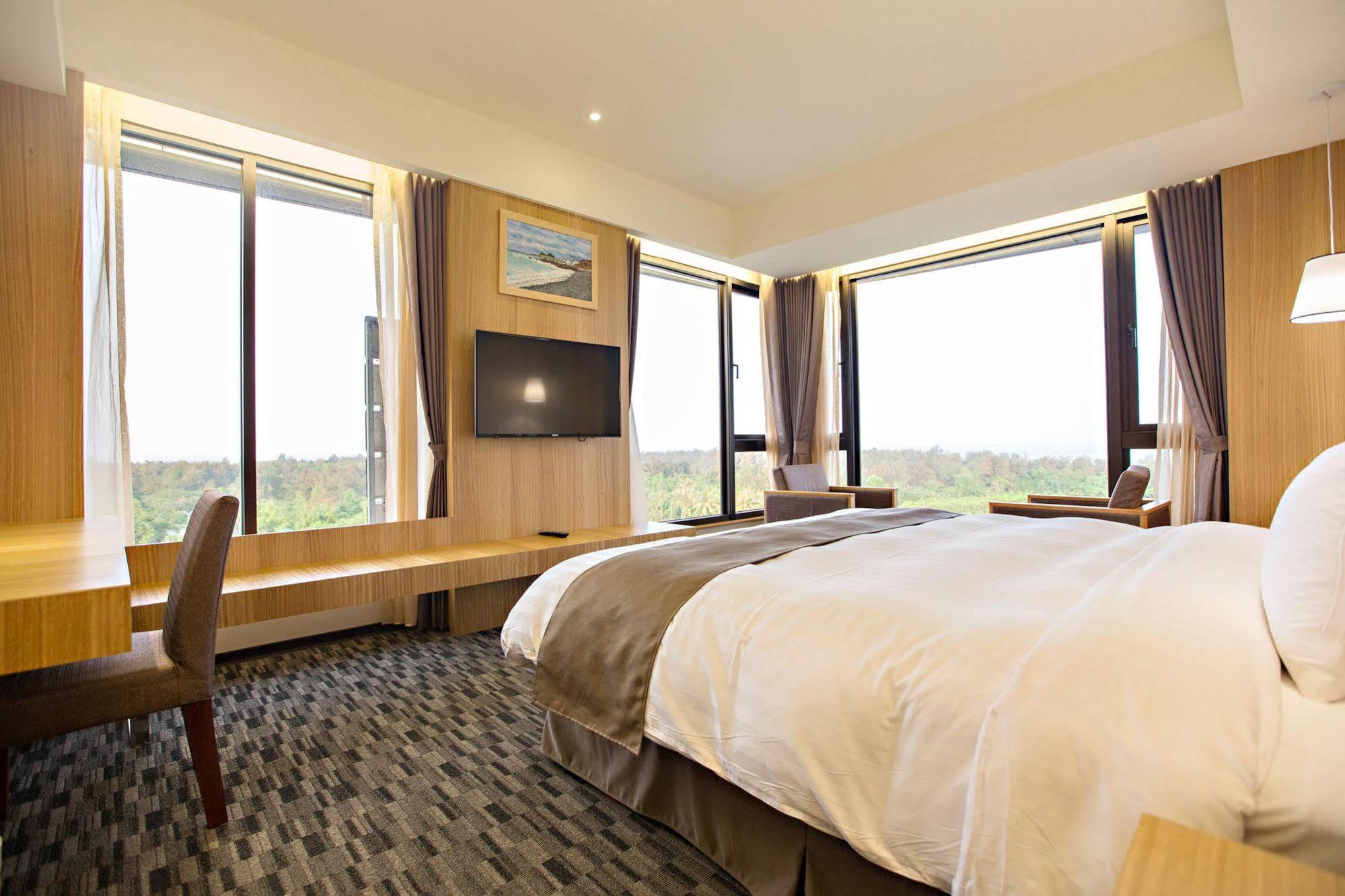 Kaishen Starlight Hotel Taitung Bagian luar foto