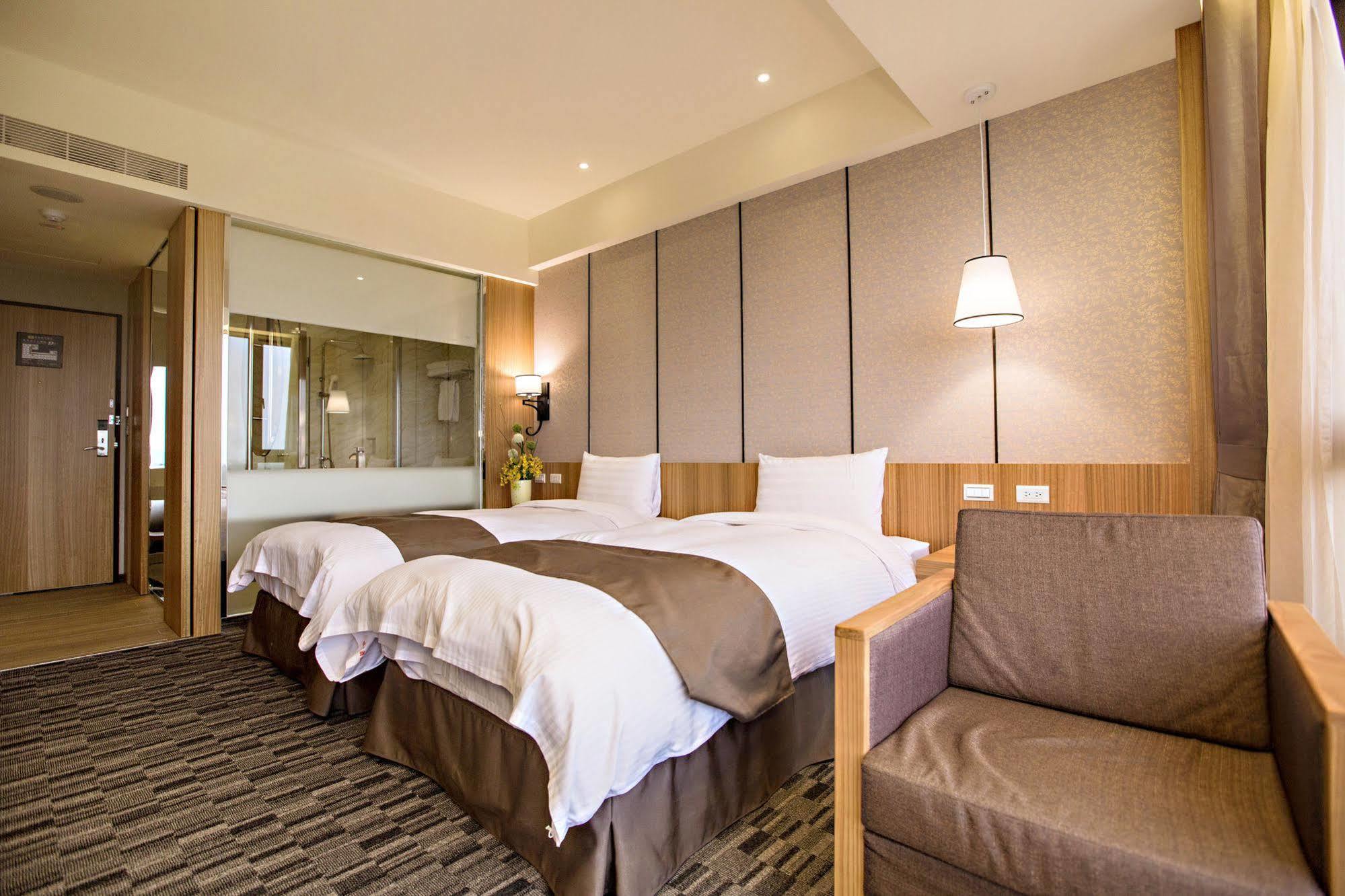 Kaishen Starlight Hotel Taitung Bagian luar foto